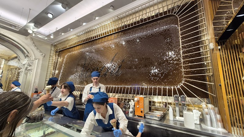 Venchi Cioccolato e Gelato Via del Corso a Roma — Italiana ...